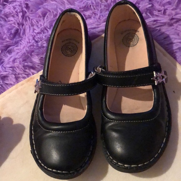 memory foam school shoes